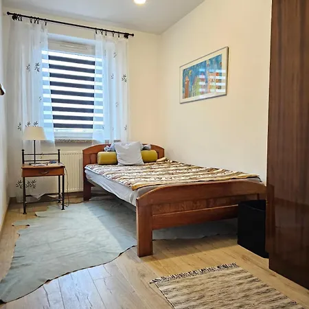 Schicke 2-zimmer-wohnung Im Vintage-look *